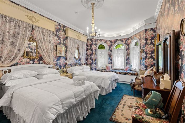 Image No.52-5 Bed House for sale