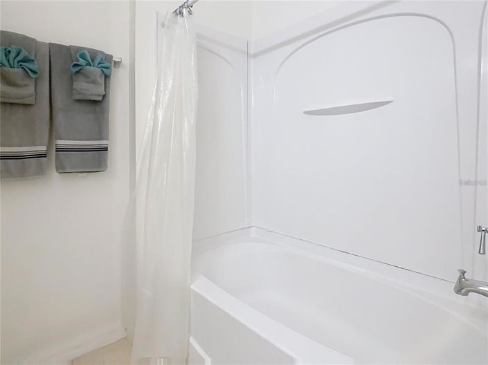 Image No.14-3 Bed Apartment for sale