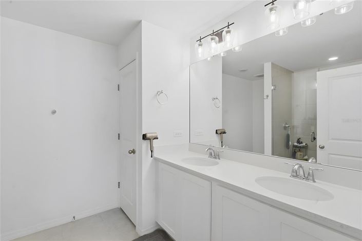 Image No.47-3 Bed Townhouse for sale