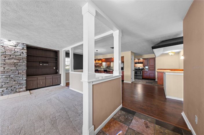 Image No.8-4 Bed House for sale