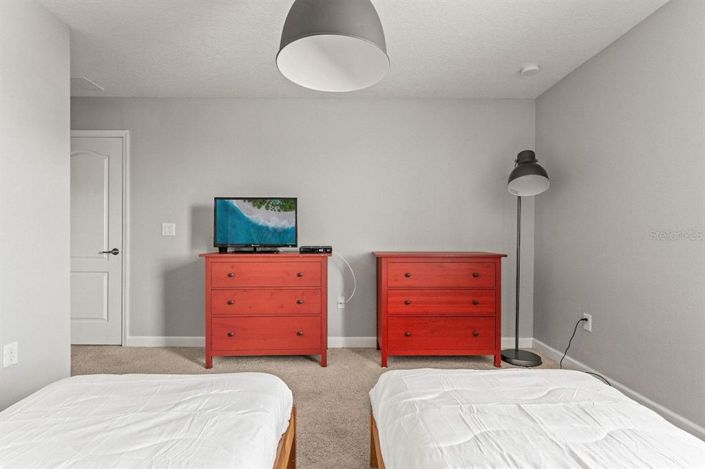 Image No.28-6 Bed House for sale