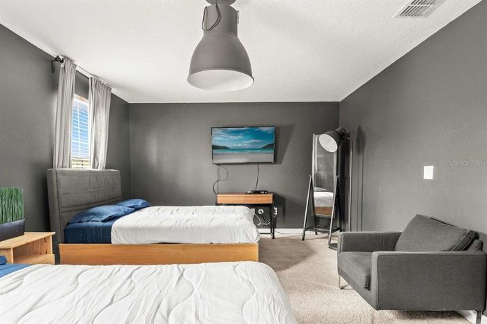Image No.30-6 Bed House for sale