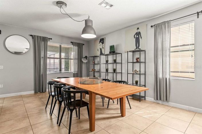 Image No.37-6 Bed House for sale