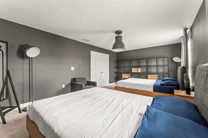 Image No.46-6 Bed House for sale