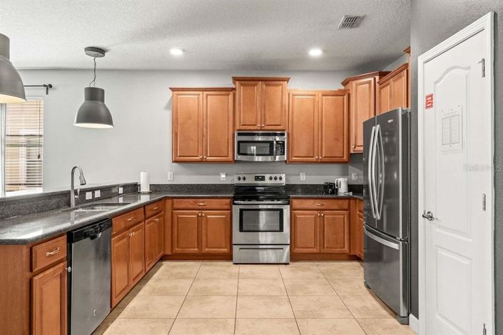 Image No.48-6 Bed House for sale