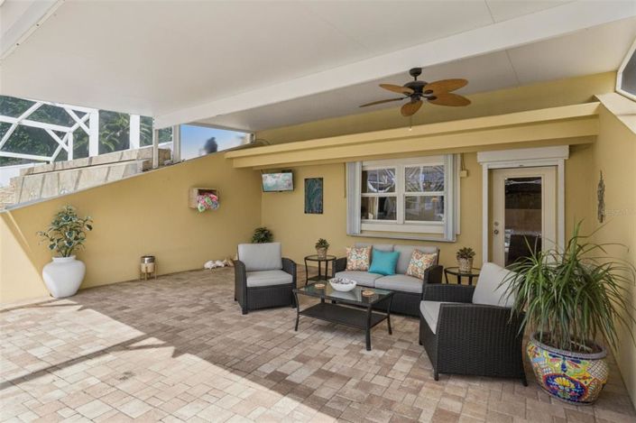 Image No.35-4 Bed House for sale
