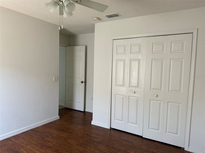 Image No.15-3 Bed House for sale