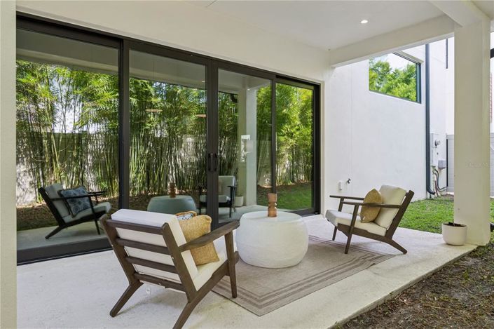Image No.37-3 Bed Townhouse for sale