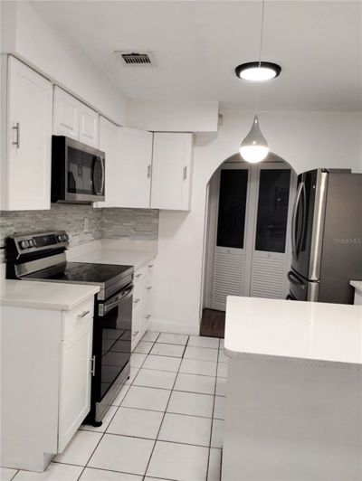 Image No.9-3 Bed House for sale
