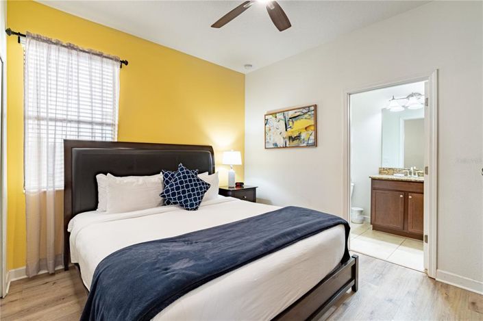 Image No.20-6 Bed House for sale