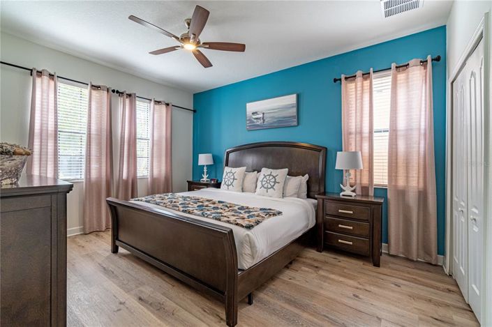 Image No.21-6 Bed House for sale