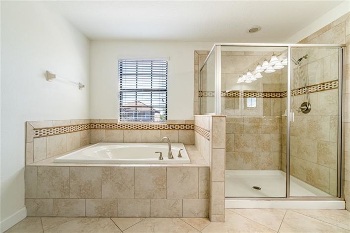 Image No.23-6 Bed House for sale