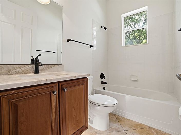 Image No.26-3 Bed House for sale