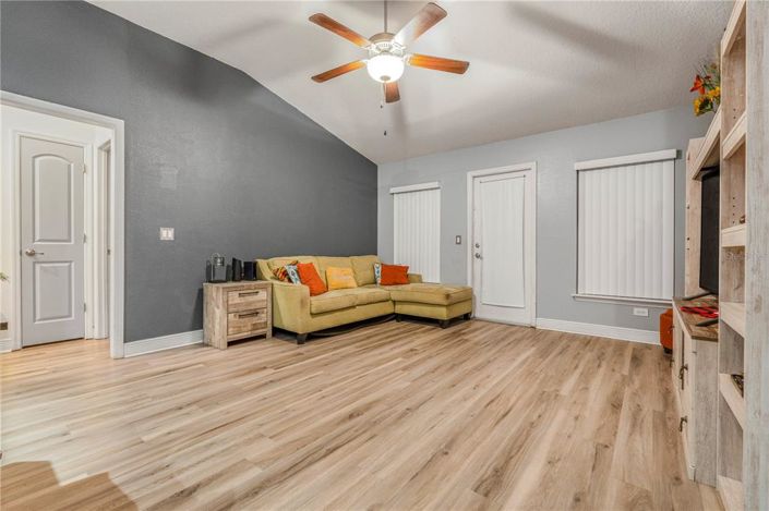 Image No.5-3 Bed House for sale