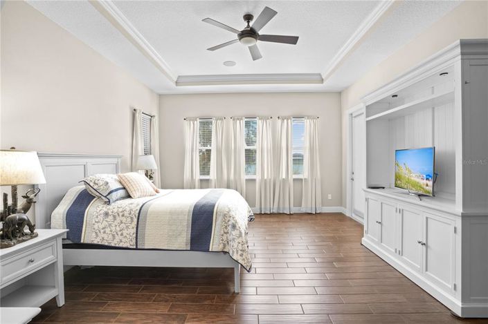 Image No.17-5 Bed House for sale