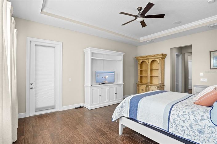 Image No.19-5 Bed House for sale