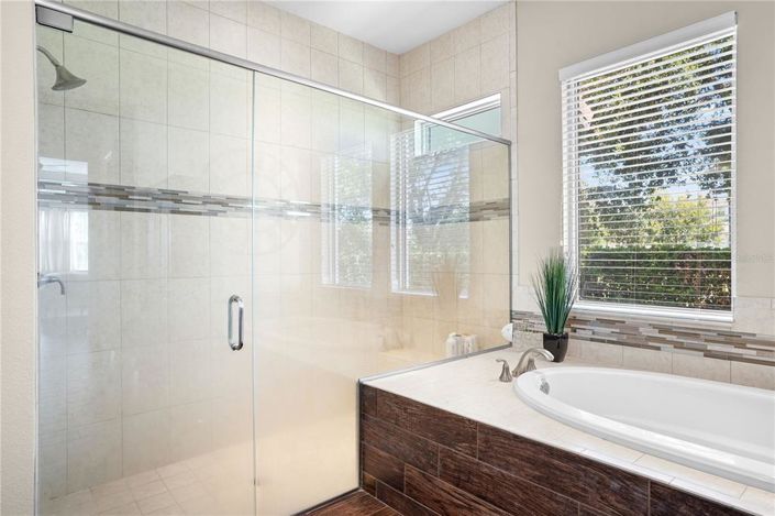 Image No.22-5 Bed House for sale