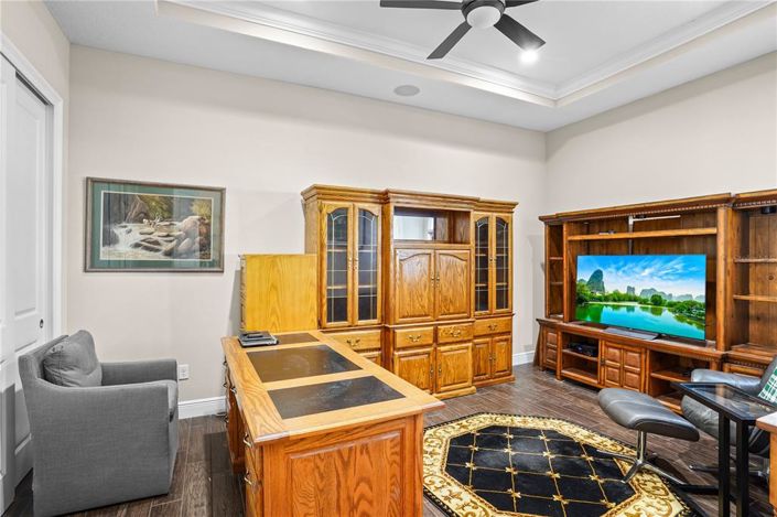 Image No.24-5 Bed House for sale