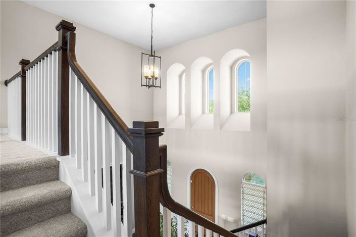 Image No.28-5 Bed House for sale