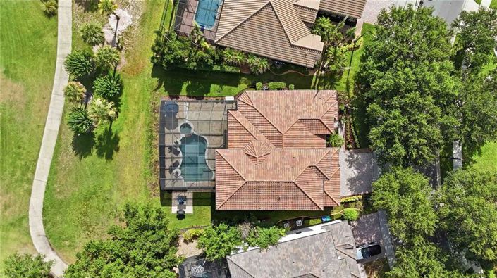 Image No.33-5 Bed House for sale