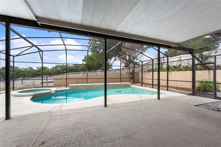 Image No.46-5 Bed House for sale