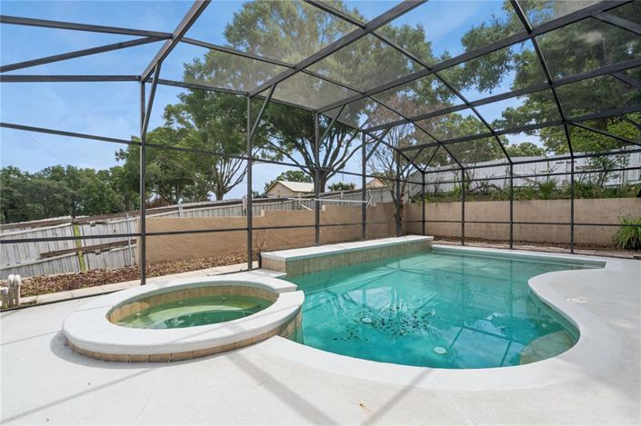 Image No.49-5 Bed House for sale