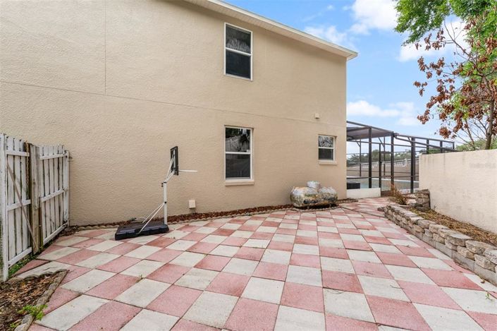 Image No.53-5 Bed House for sale