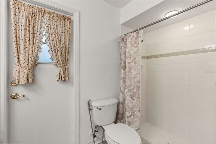 Image No.28-4 Bed House for sale