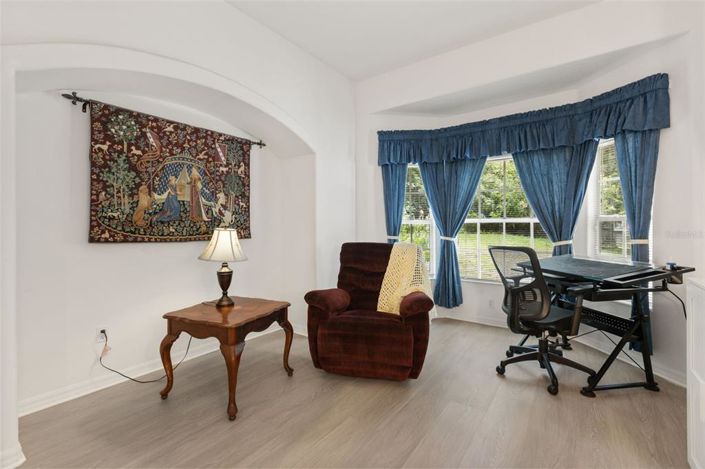 Image No.32-4 Bed House for sale