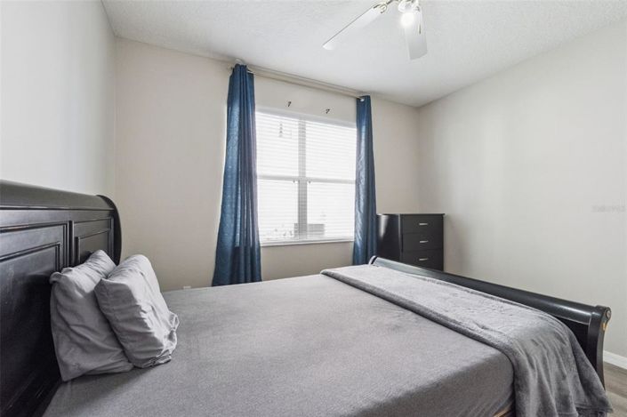 Image No.26-5 Bed House for sale
