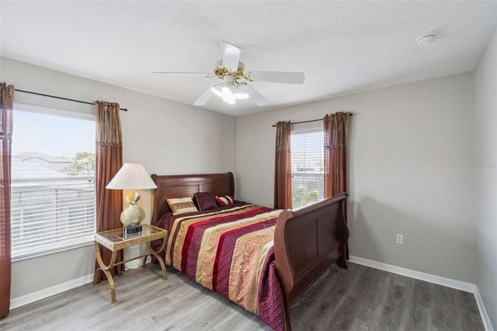 Image No.30-5 Bed House for sale
