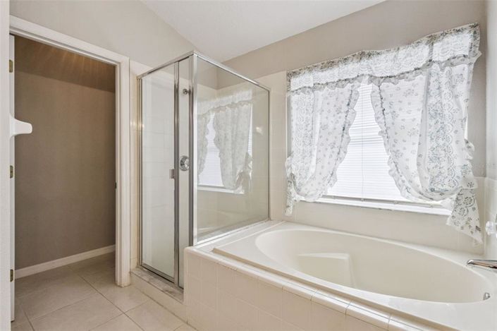 Image No.21-4 Bed House for sale