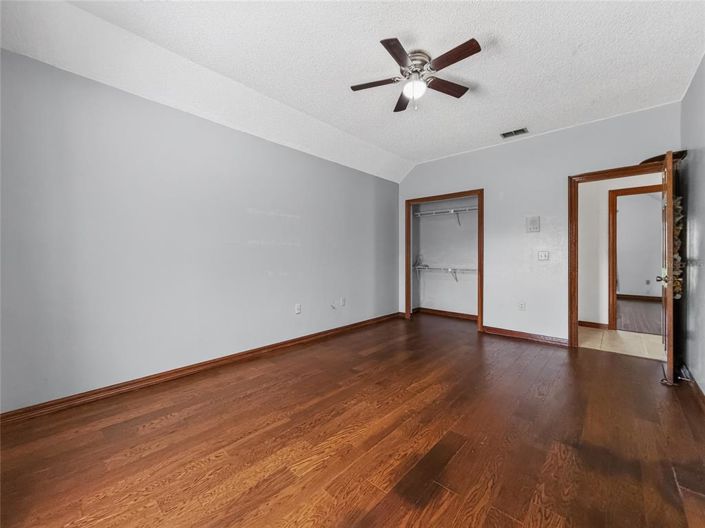 Image No.23-4 Bed House for sale