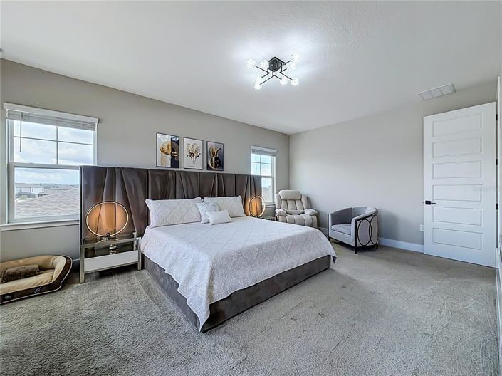 Image No.30-5 Bed House for sale