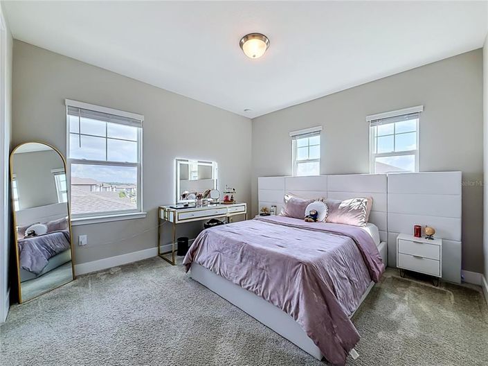 Image No.35-5 Bed House for sale