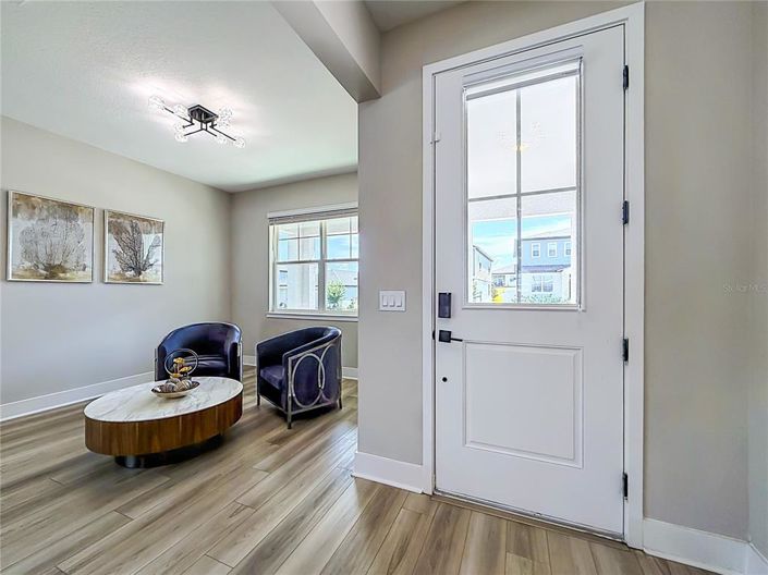 Image No.6-5 Bed House for sale