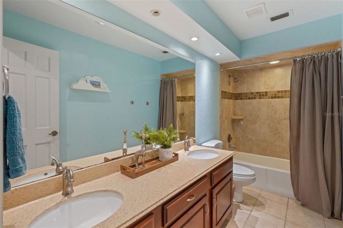 Image No.27-4 Bed House for sale