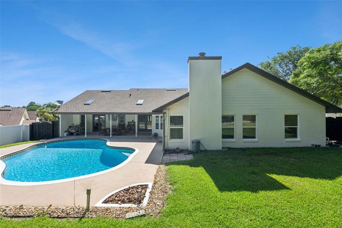 Image No.37-4 Bed House for sale