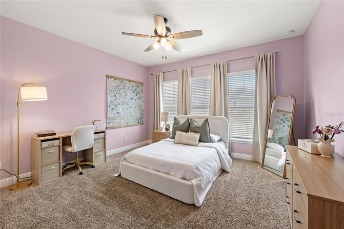 Image No.27-5 Bed House for sale