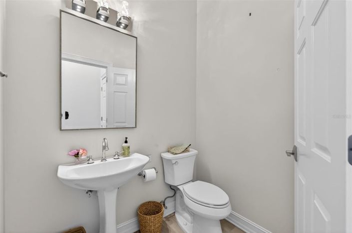 Image No.24-4 Bed Townhouse for sale