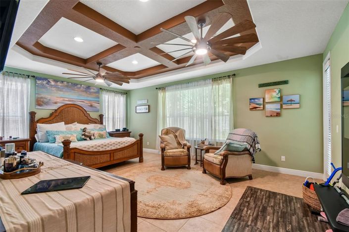 Image No.24-5 Bed House for sale