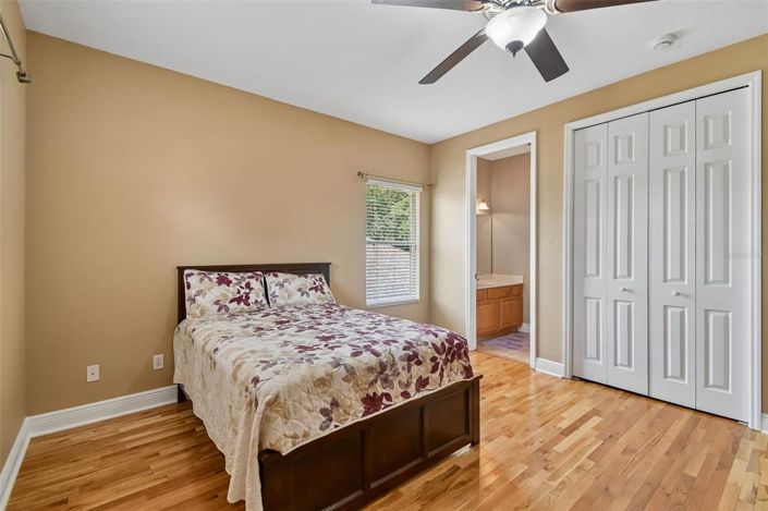 Image No.35-5 Bed House for sale