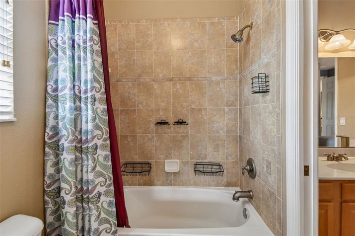 Image No.38-5 Bed House for sale