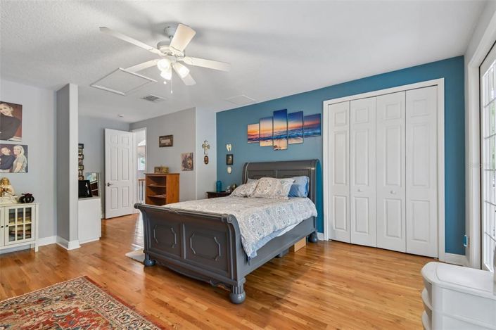 Image No.48-5 Bed House for sale