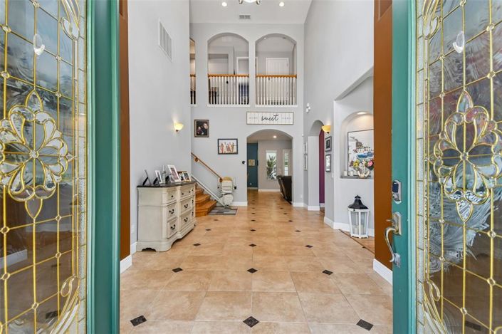 Image No.5-5 Bed House for sale
