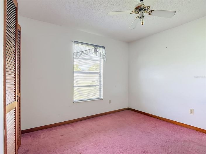 Image No.11-3 Bed House for sale