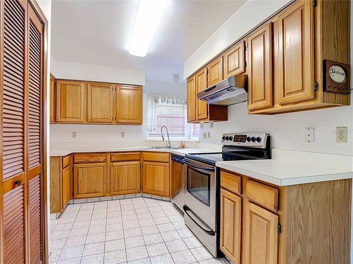 Image No.2-3 Bed House for sale