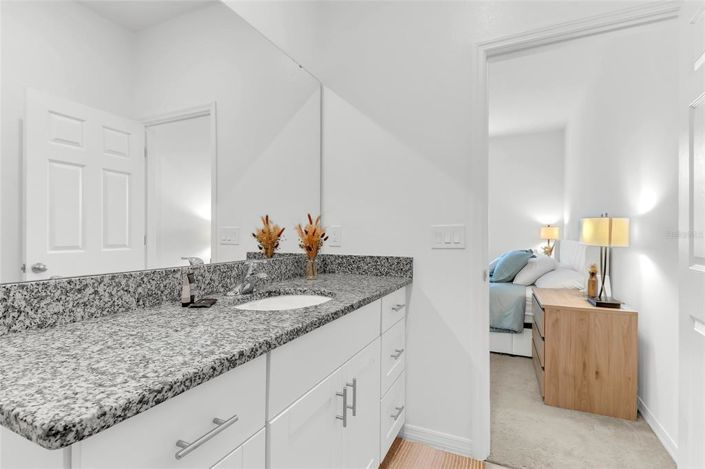 Image No.18-3 Bed House for sale