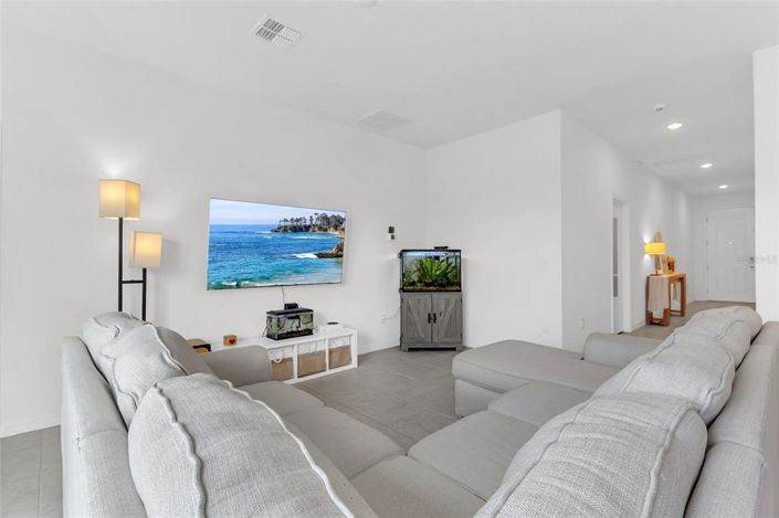 Image No.21-3 Bed House for sale