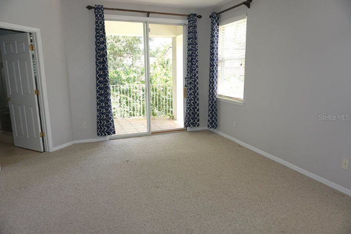 Image No.11-3 Bed Townhouse for sale
